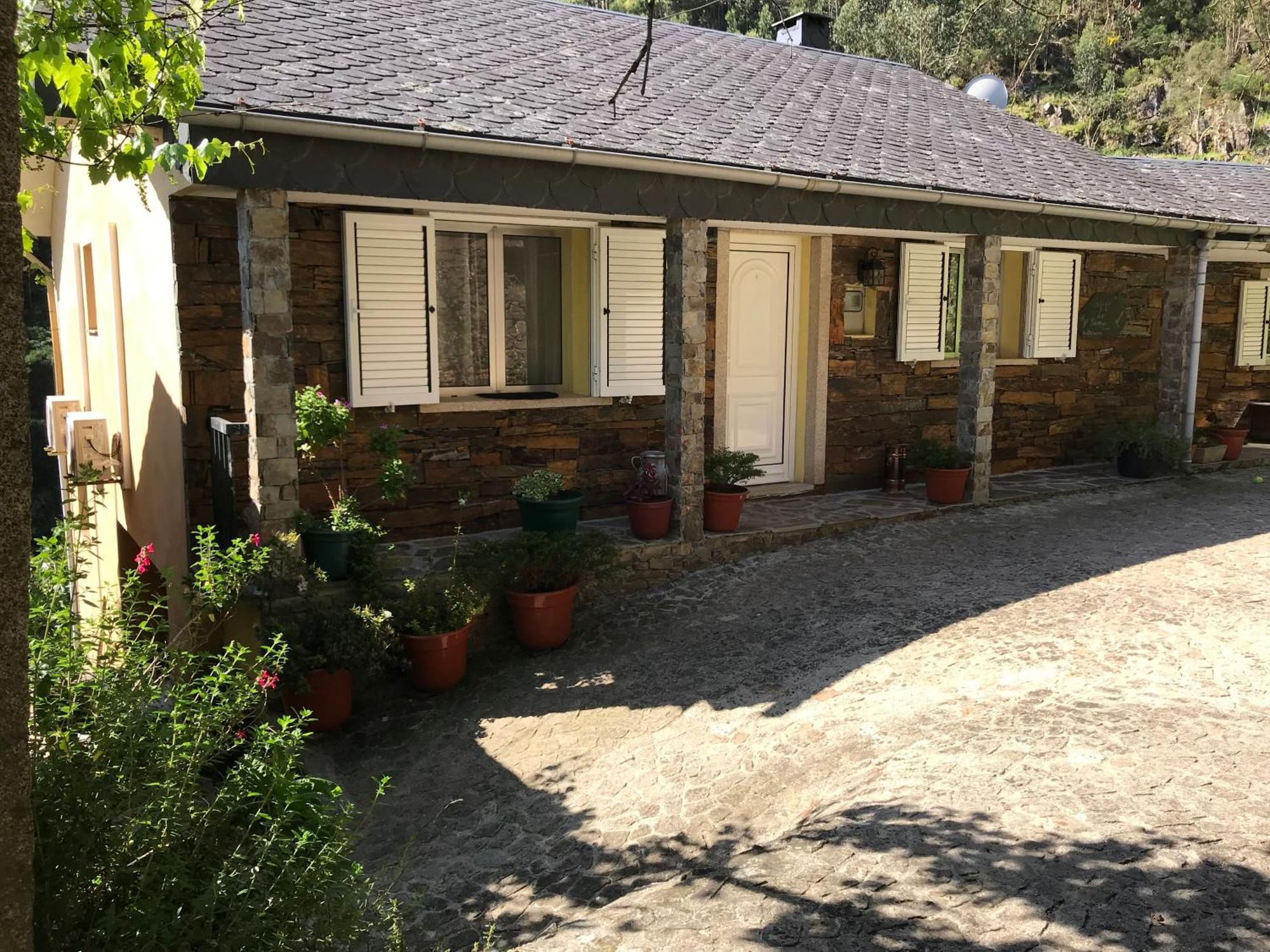 Apartamento O Refugio Do Mineiro Arouca Exterior foto